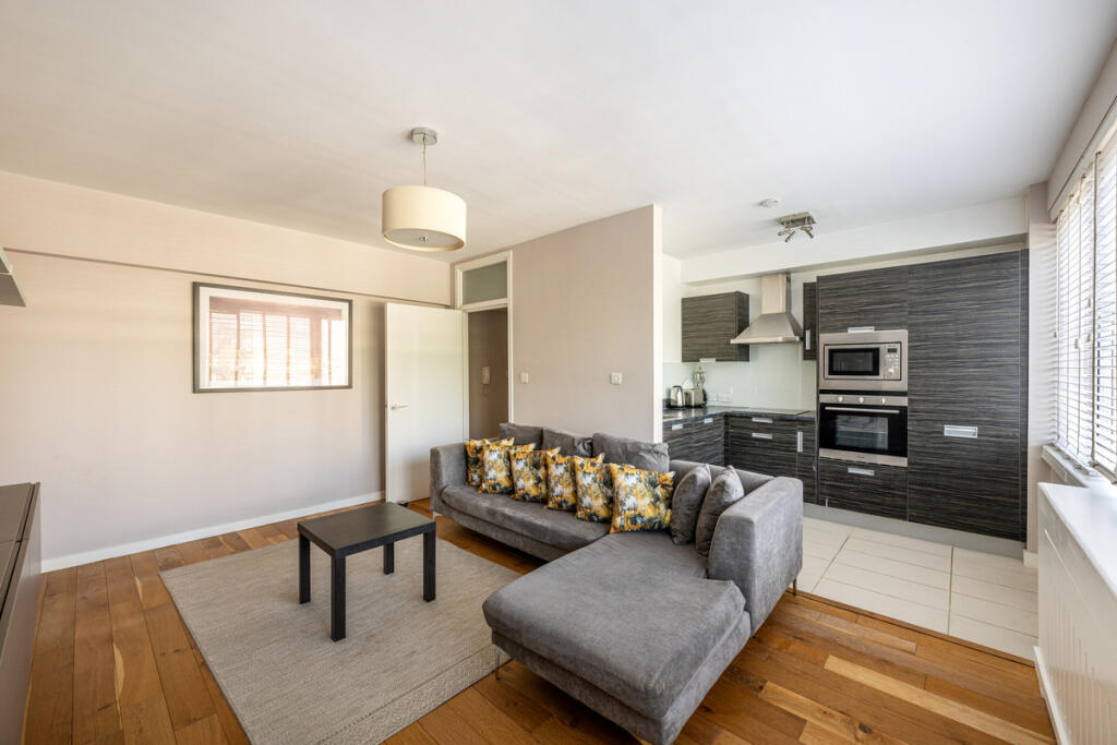 Apartment in London, City of Westminster - View 5