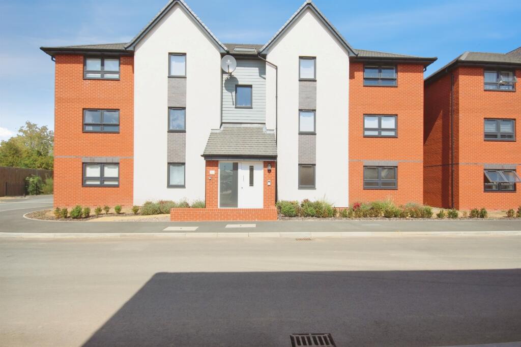 Main image of property: Hedger Grove, Upper Lighthorne, Leamington Spa