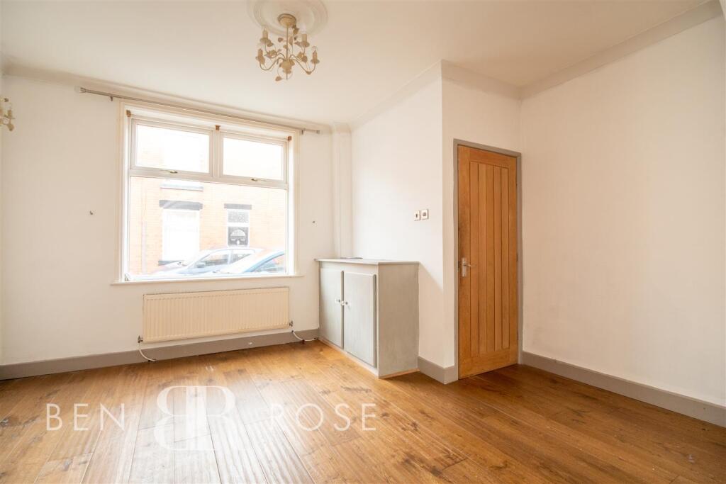 House in Preston - View 5