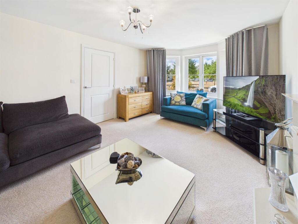 House in Sutton Benger, Roward Farm - More