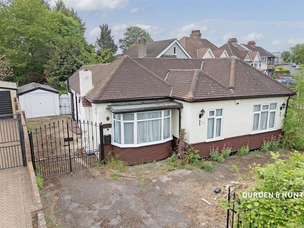 House in Romford - View 2