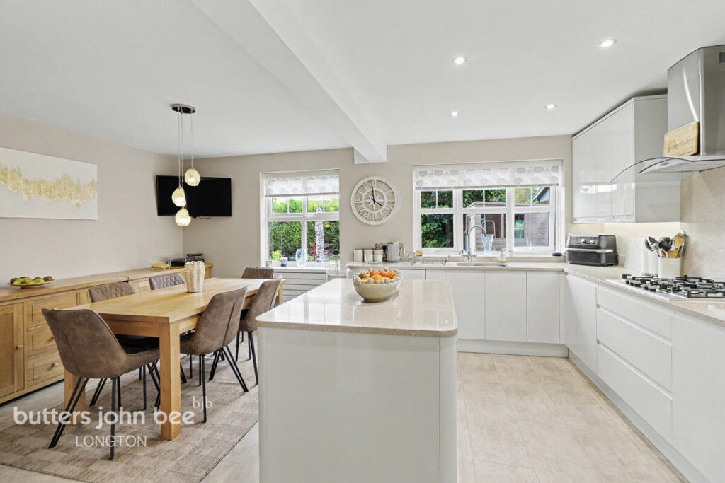 House in Stoke-on-Trent - View 5