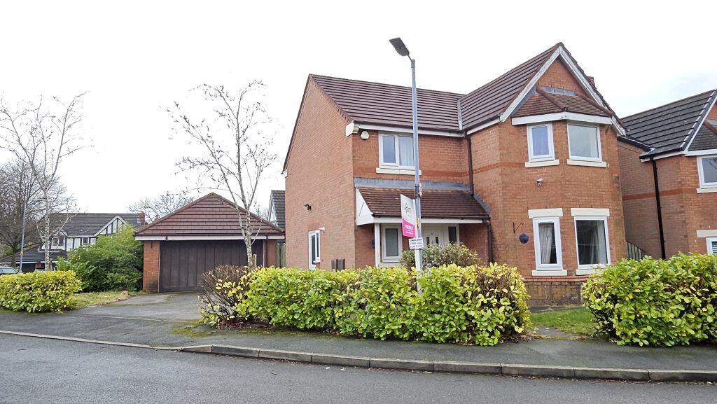 4-bed detached on 44 Waterslea Drive, Heaton, Bolton BL1 5FJ, £440,000
