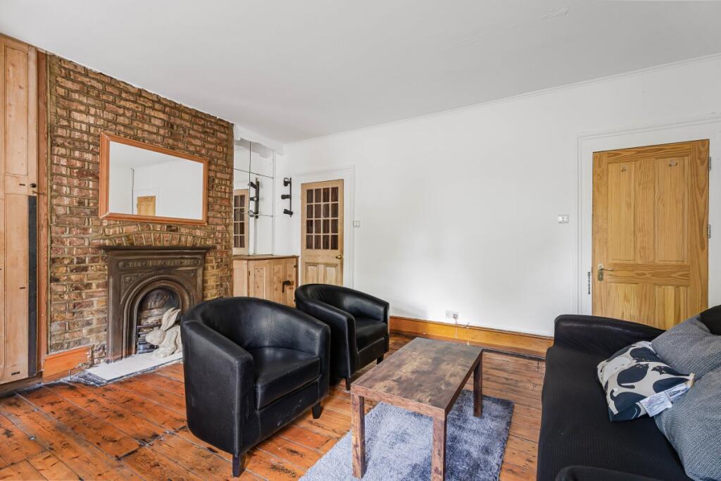 Apartment in London - View 2