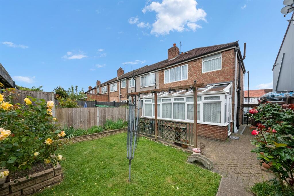 House in London - View 3