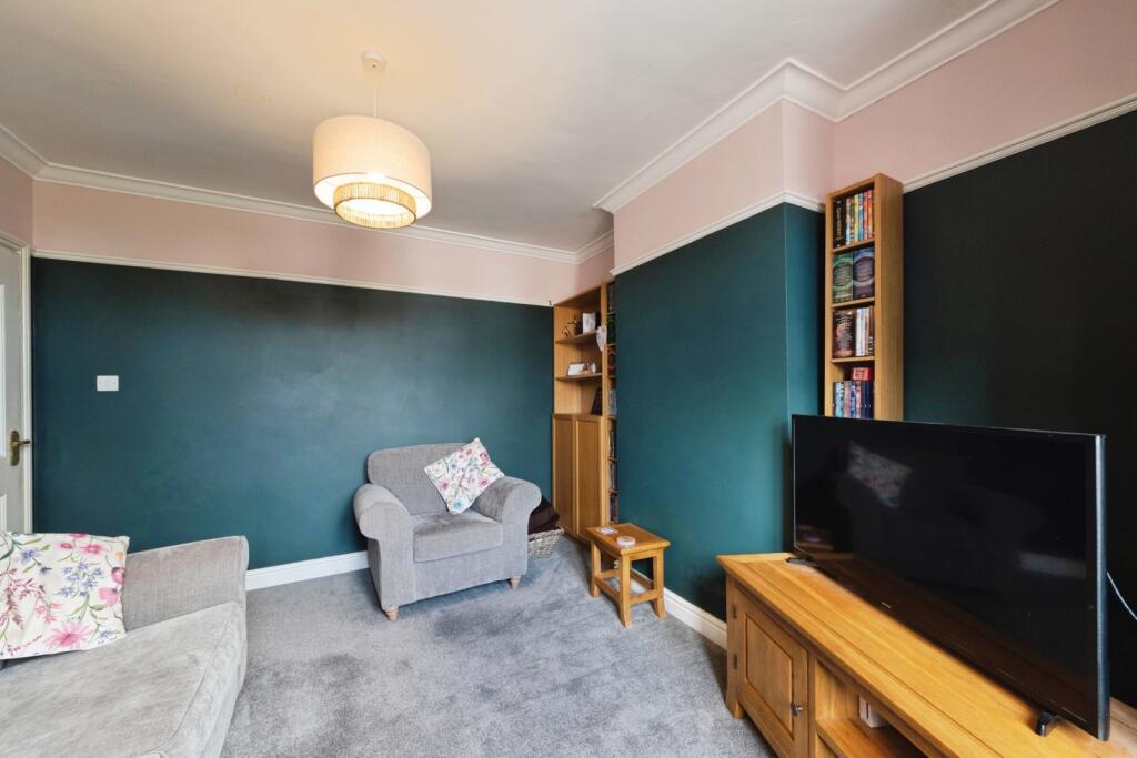 Northfield Road, Kings Norton, Birmingham, West Midlands, B30 photo 4