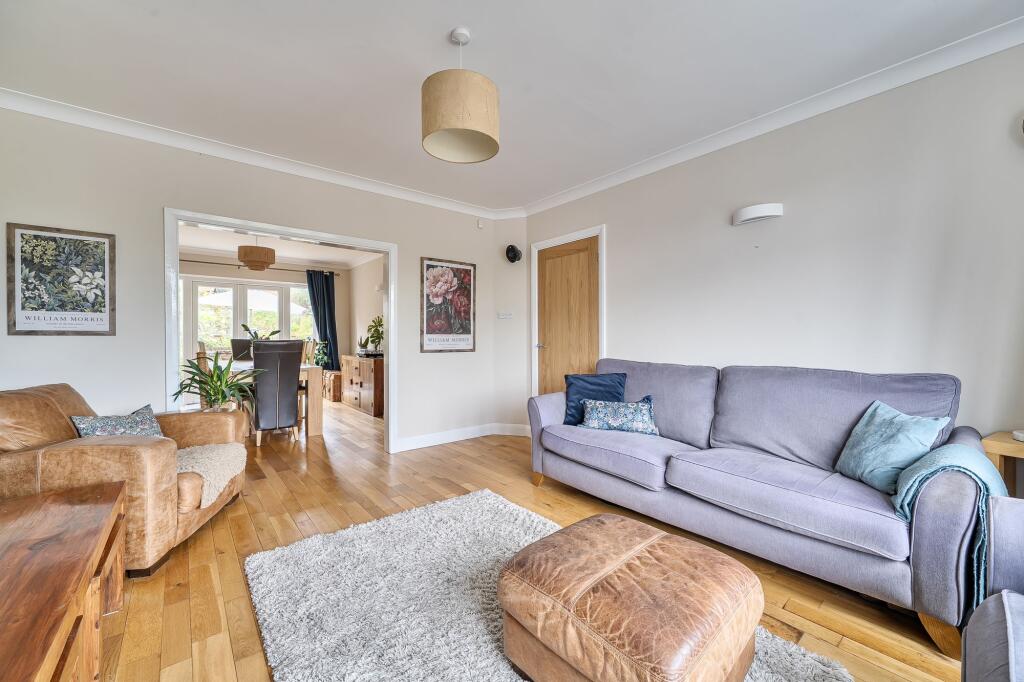 House in Dacorum, Kings Langley - View 2