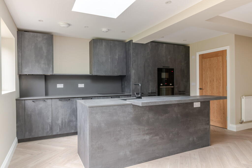 House in Tonbridge - View 4