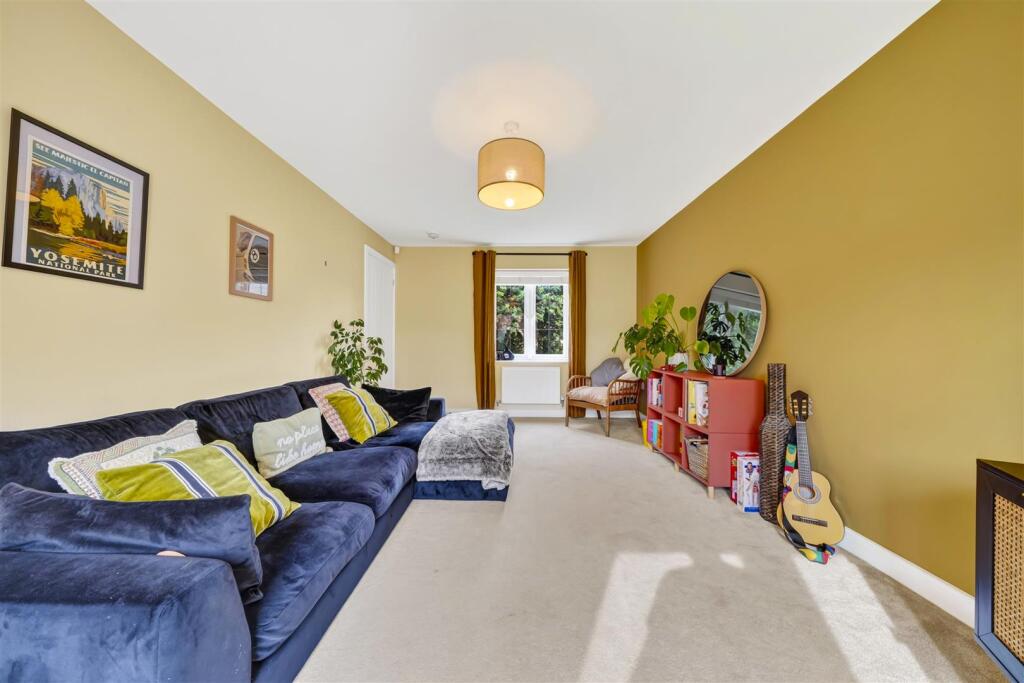 House in Charnwood, Shepshed - More