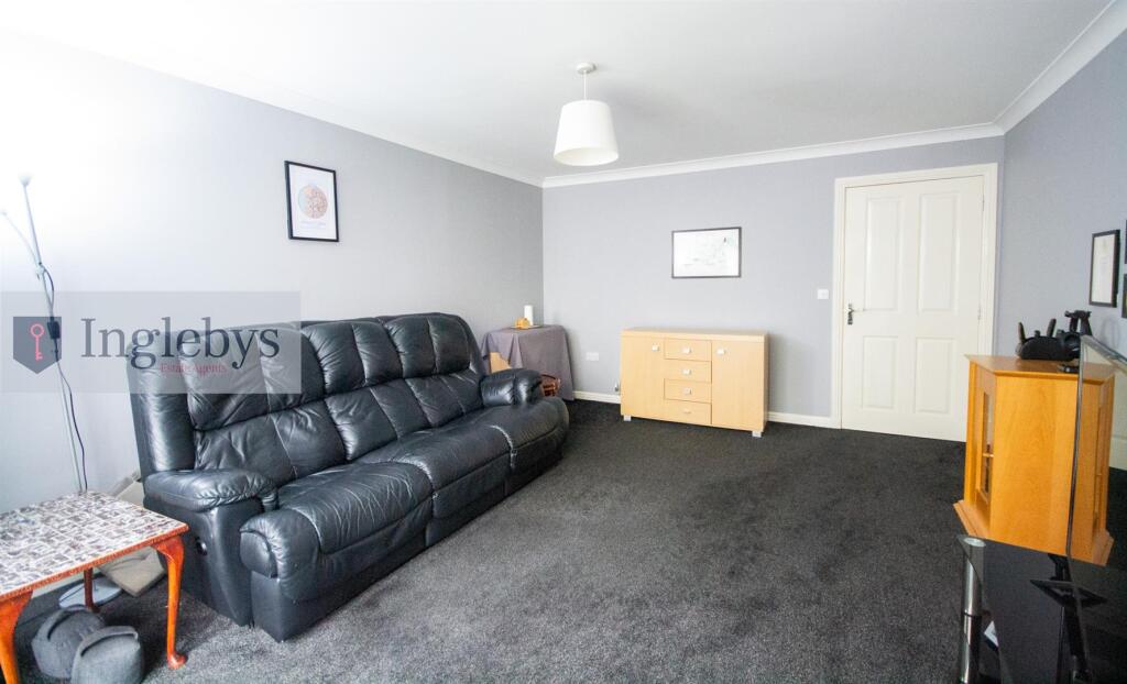 Apartment in Stockton-on-Tees - View 4