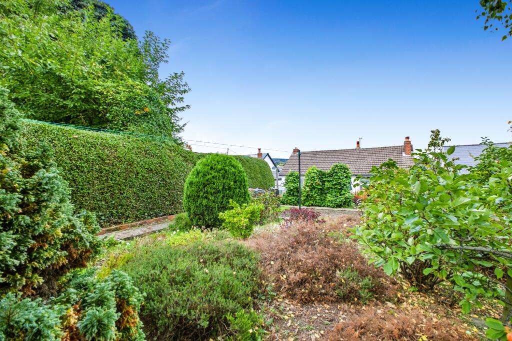 House in Sheffield, New Totley, Totley - View 3