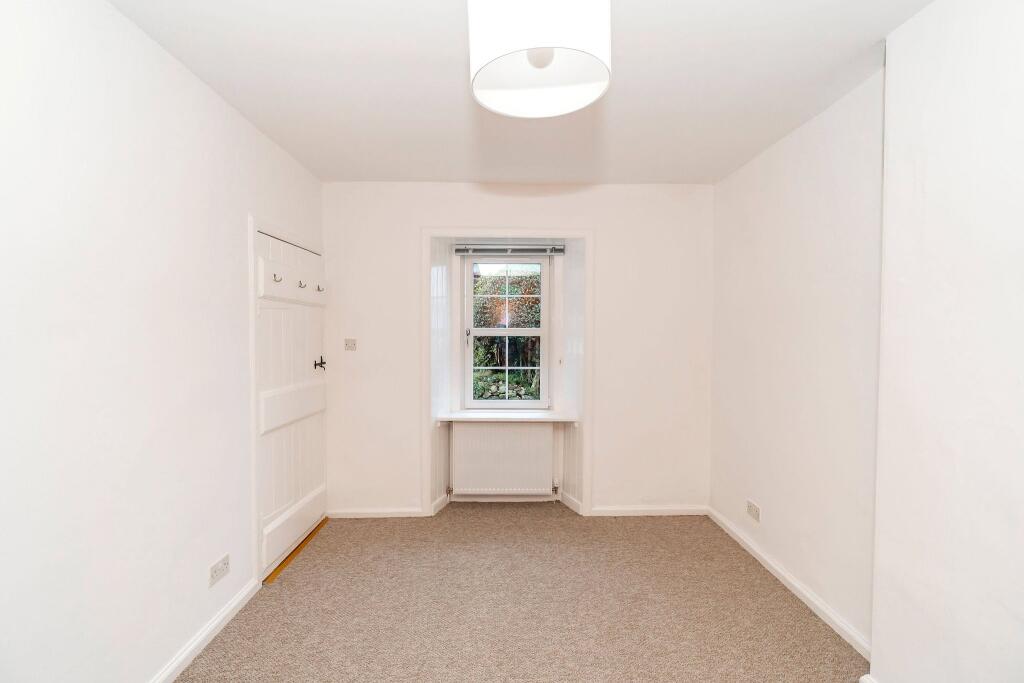 House in Edinburgh - More
