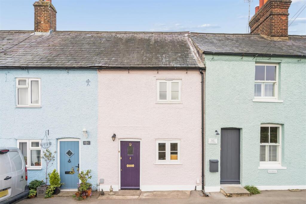 Main image of property: Gate Cottages, Chorleywood