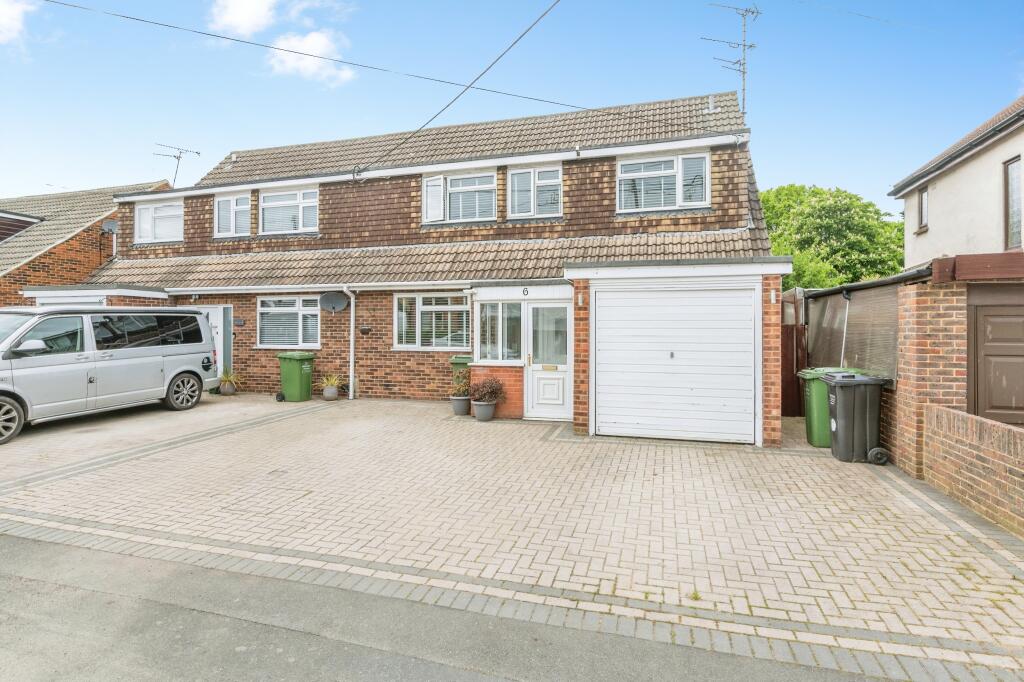 Main image of property: Vowler Road, Basildon, SS16