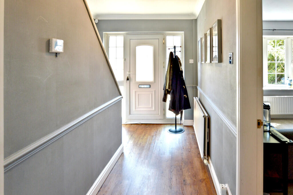 House in East Lindsey, Louth - More