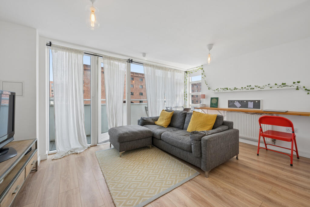 Apartment in Liverpool - More