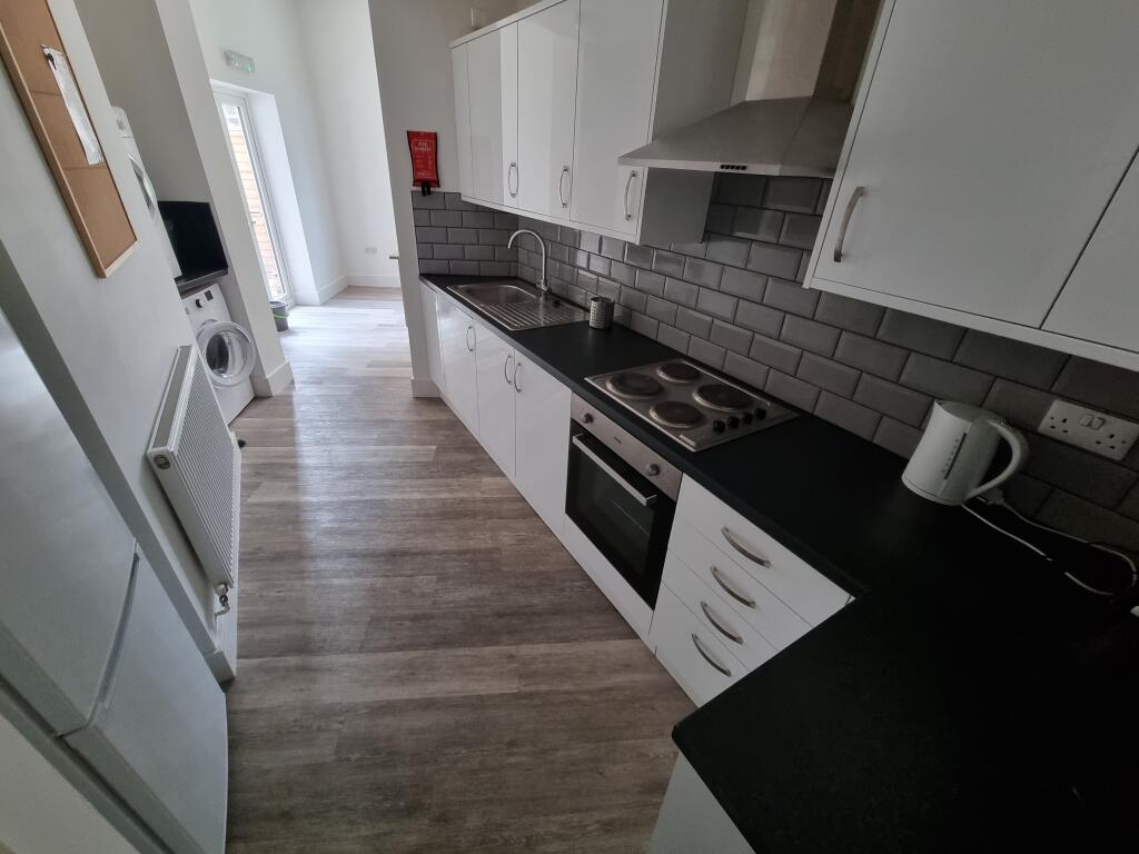 House in Warwick, Milverton, Royal Leamington Spa - View 3