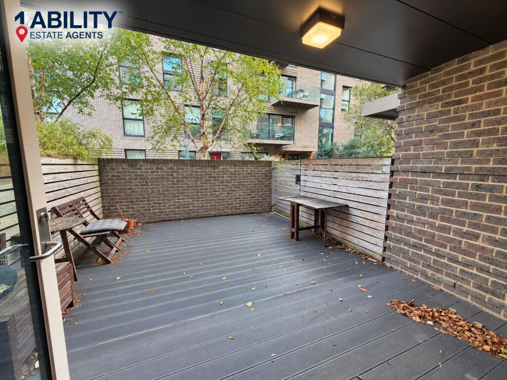 House in London - View 4