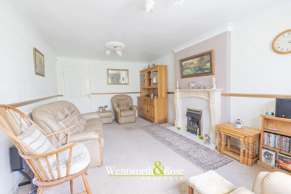 House in Sandwell, West Midlands - More