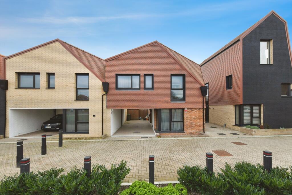 Main image of property: Cheshire Walk, Basildon, Essex, SS14