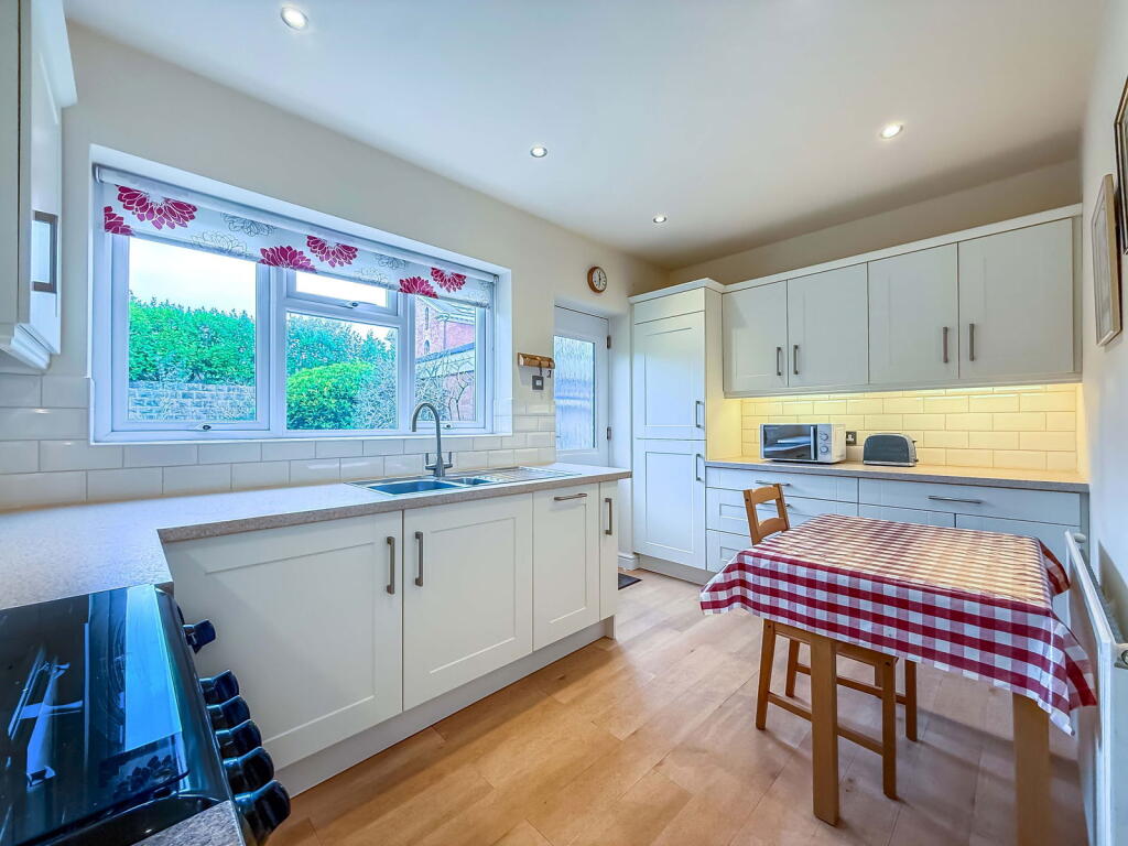 Oxford Gardens, Birkdale, Southport, PR8 photo 3