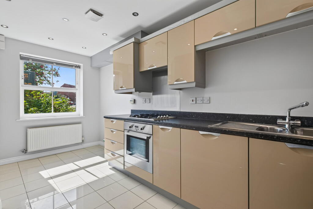 House in Northampton - View 4