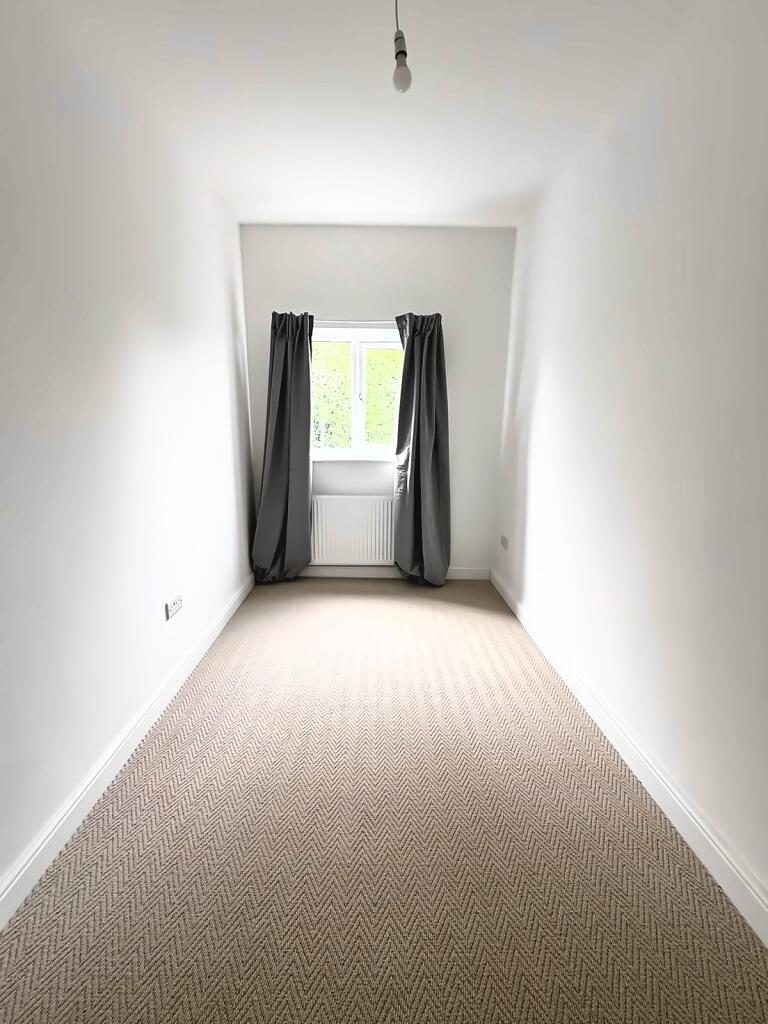 House in Stockport, Woodbank Estate, Portwood - View 4