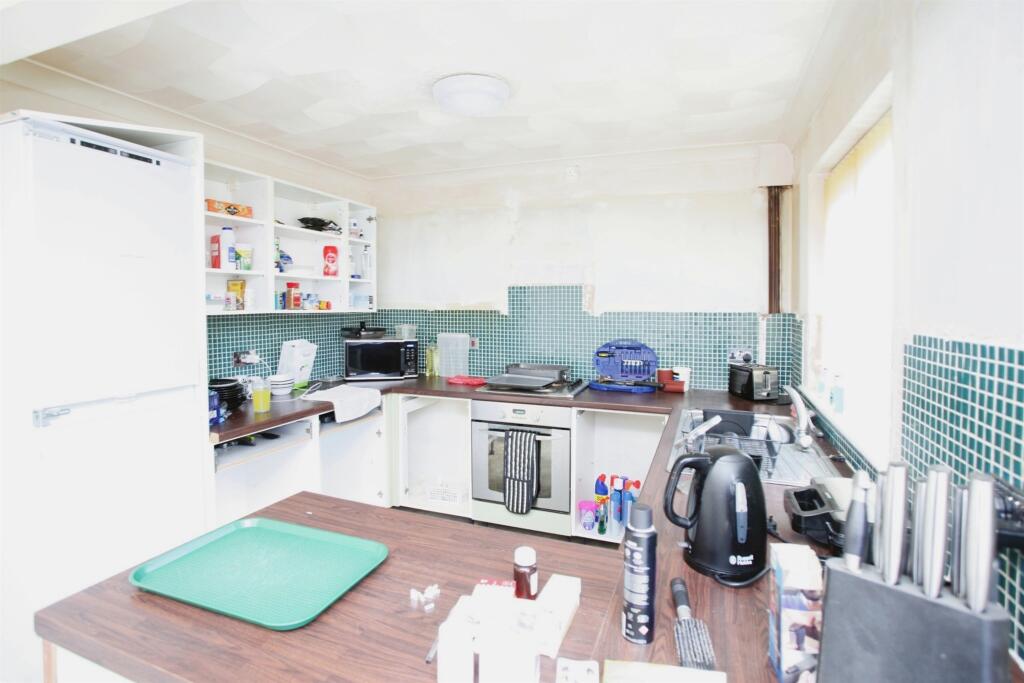House in Nelson, Caerphilly - View 5