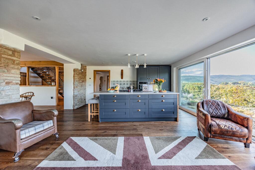 House in Stockport - View 2