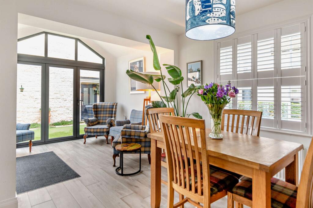 4-bed detached on Hereward Place, Stamford, £875,000