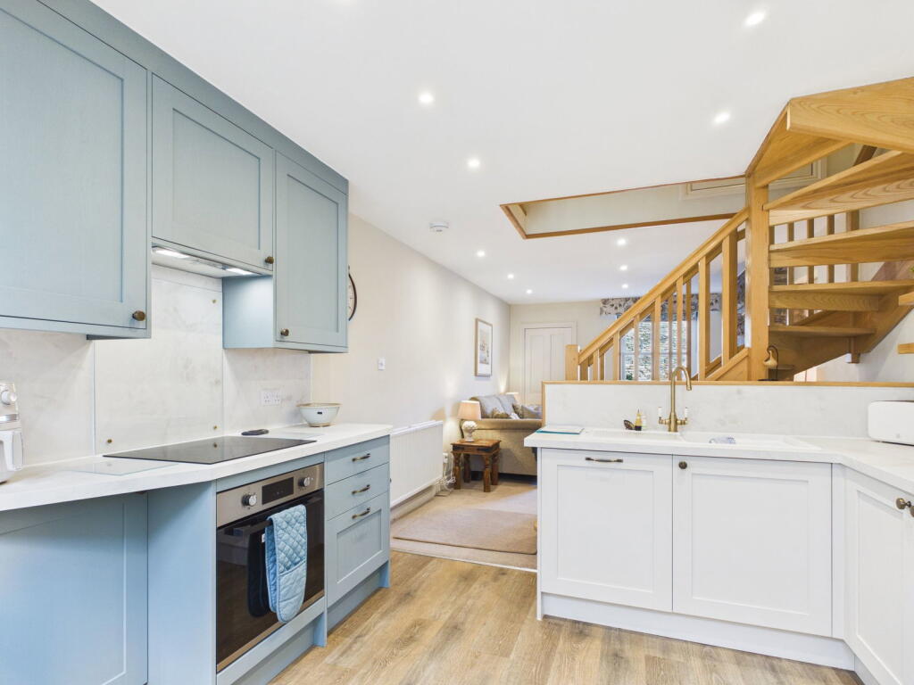 4 Millans Terrace, Ambleside, LA22 9AF - View 5