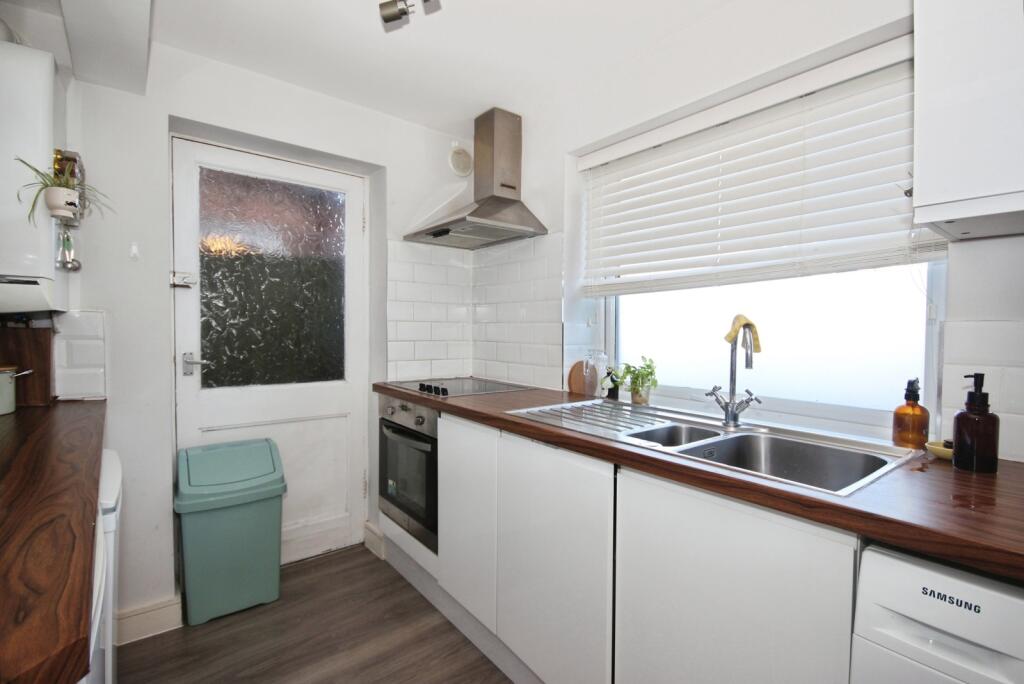 Apartment in Warwick, Royal Leamington Spa - View 5