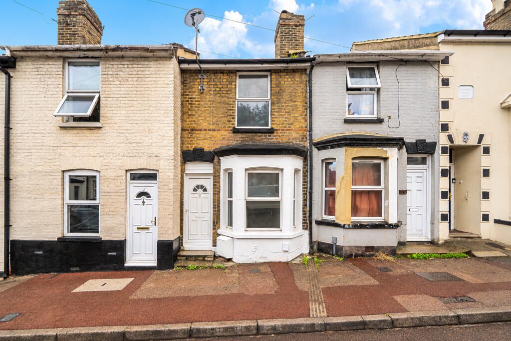 2-bed terraced on Castle Road, Chatham, £195,000