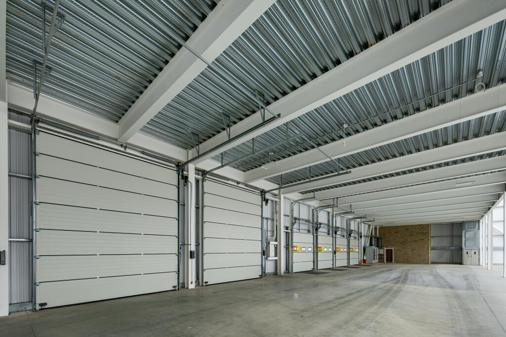 Int loading doors.jpg