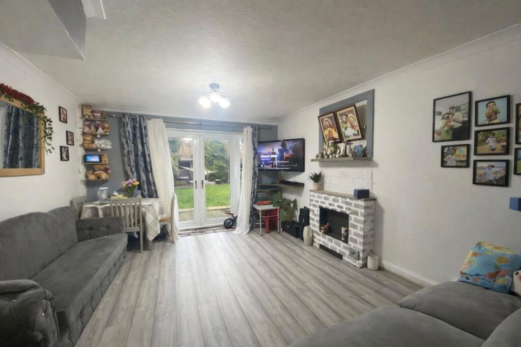 Navigation Way, Blackburn, Lancashire, BB1 photo 3