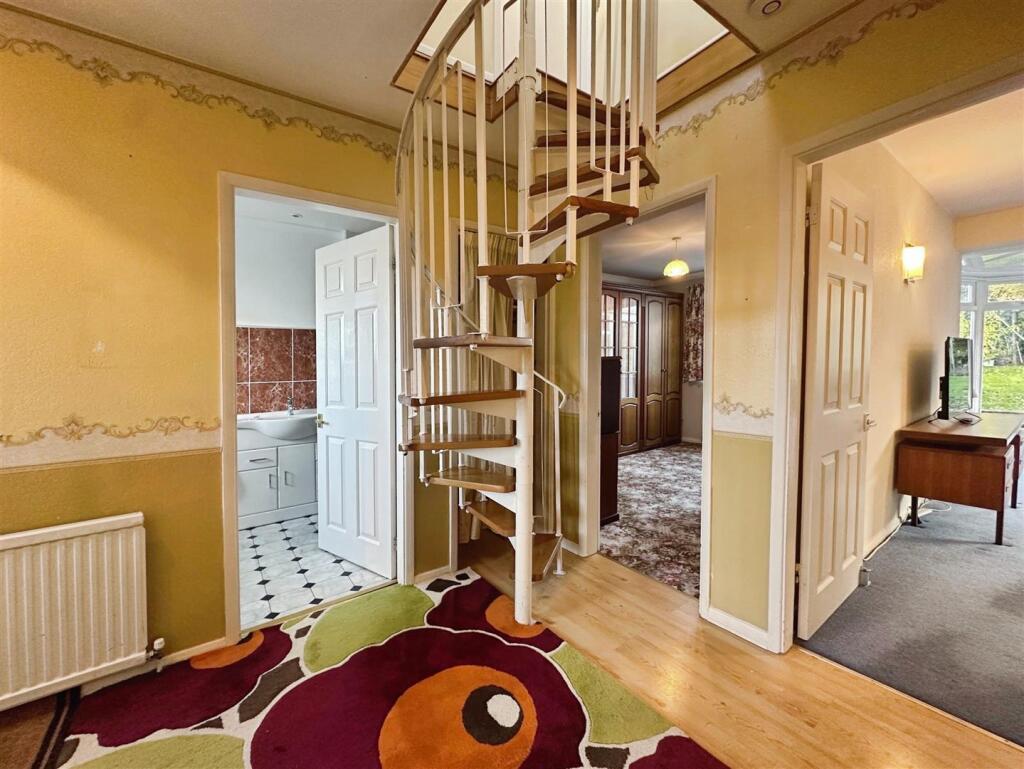 Roxburgh Croft, Leamington Spa photo 2