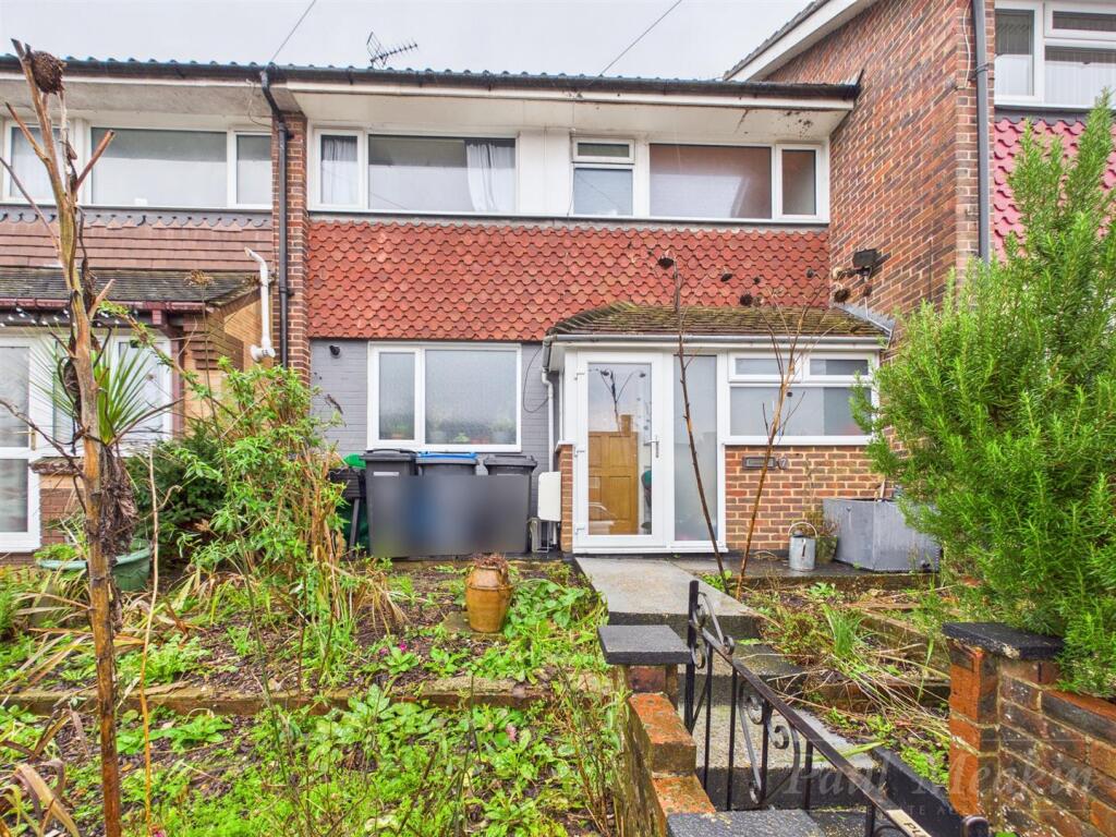 Main image of property: Queen Elizabeths Gardens, New Addington, Croydon