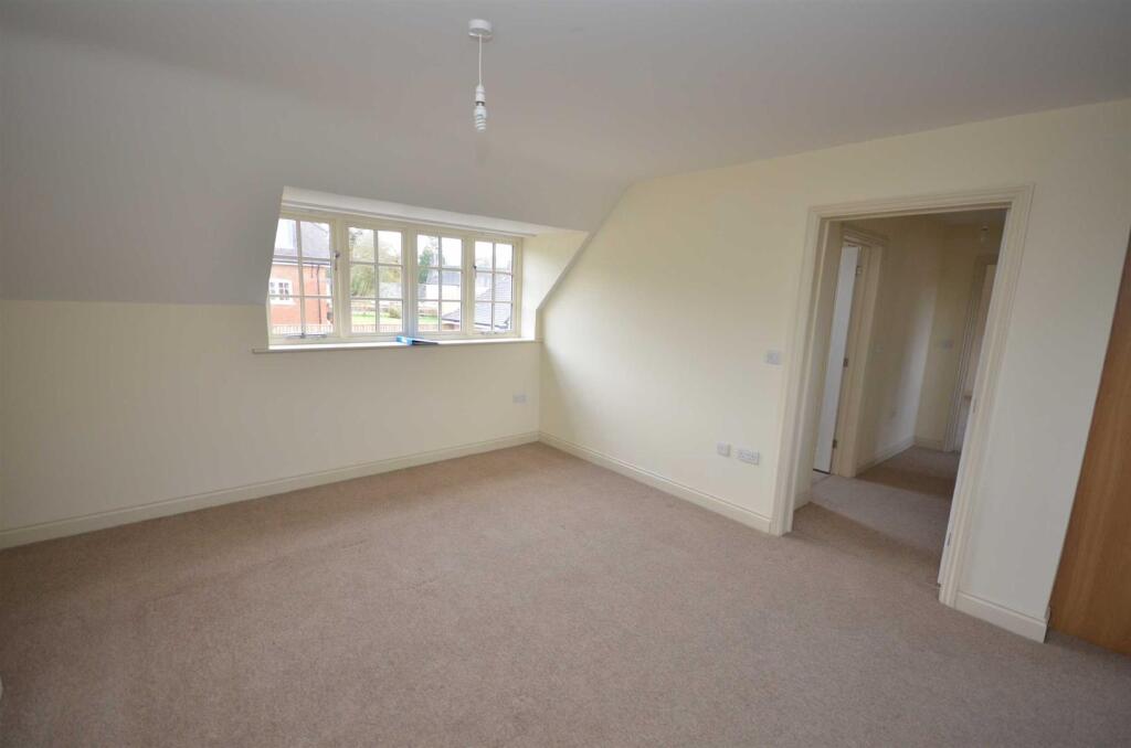 Apartment in Stafford, Swynnerton - View 3