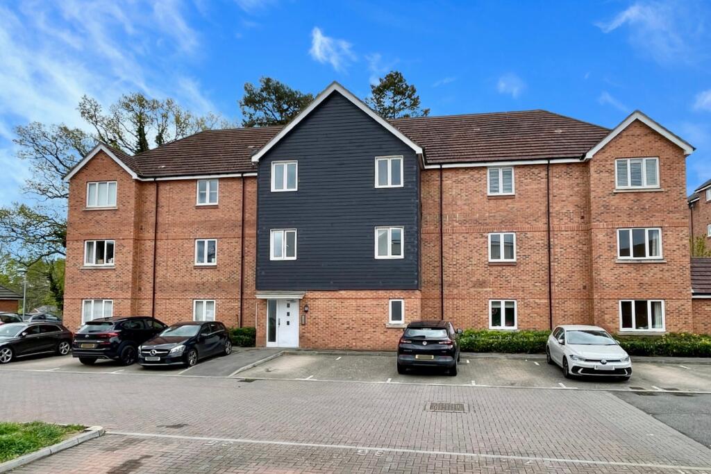 Main image of property: Centrifuge Way, FARNBOROUGH, GU14