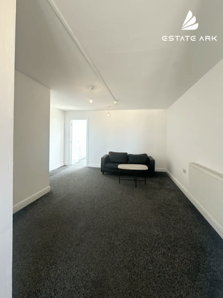 Apartment in London, Custom House, Canning Town - View 5