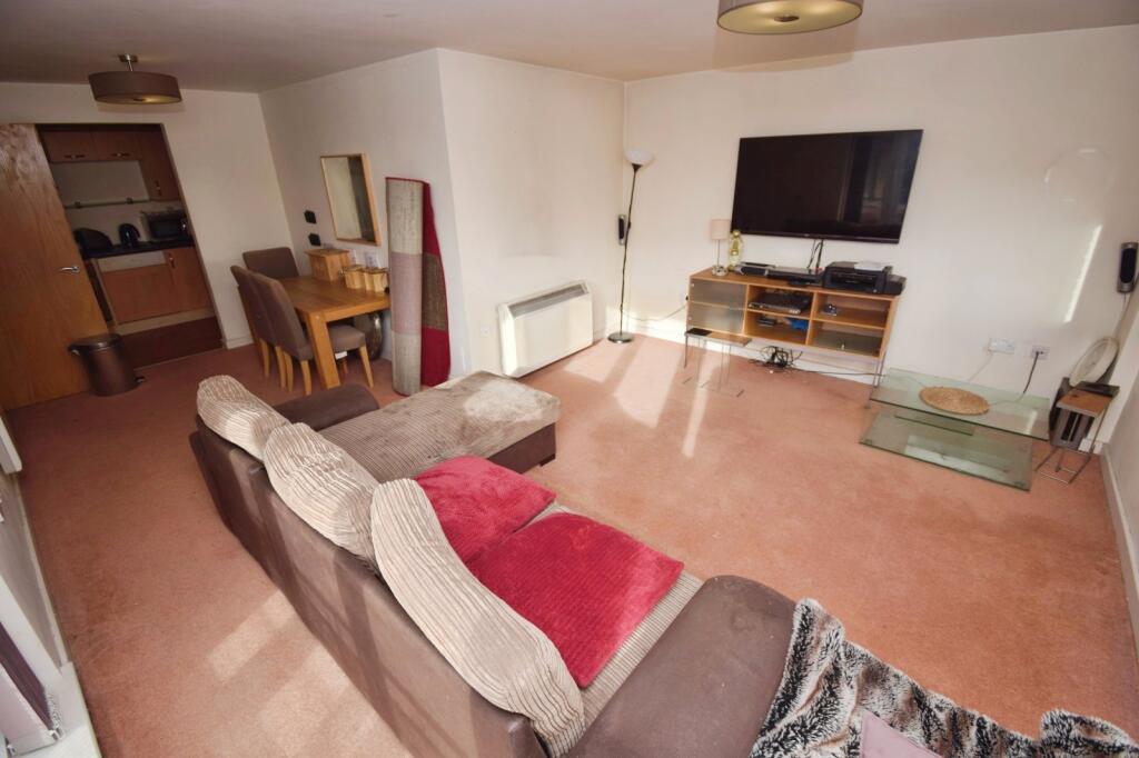 Apartment in Coventry, Spon End - View 4