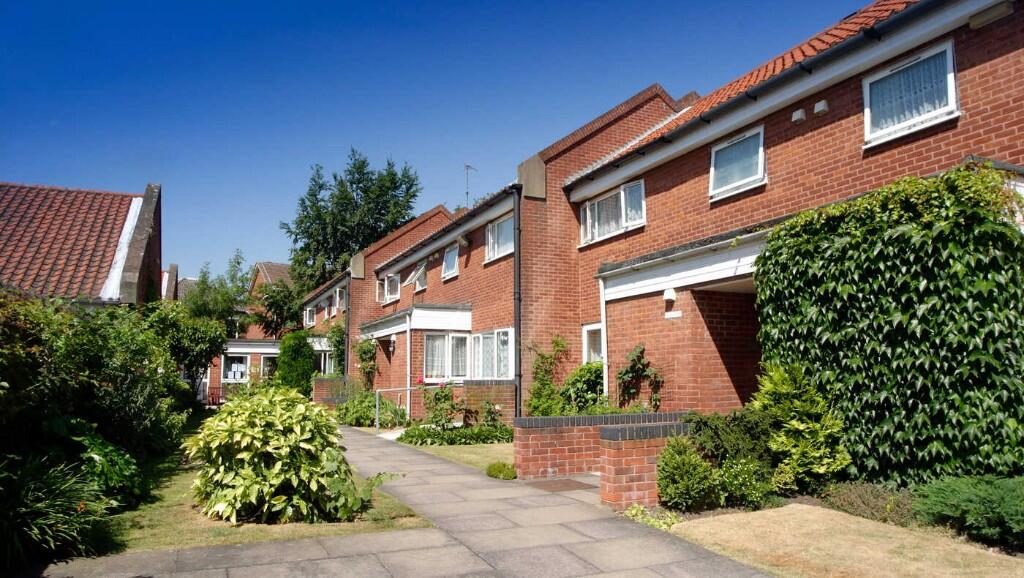 Main image of property: Elm Tree Court, Potter Street, Worksop, Nottinghamshire, S80 2HL