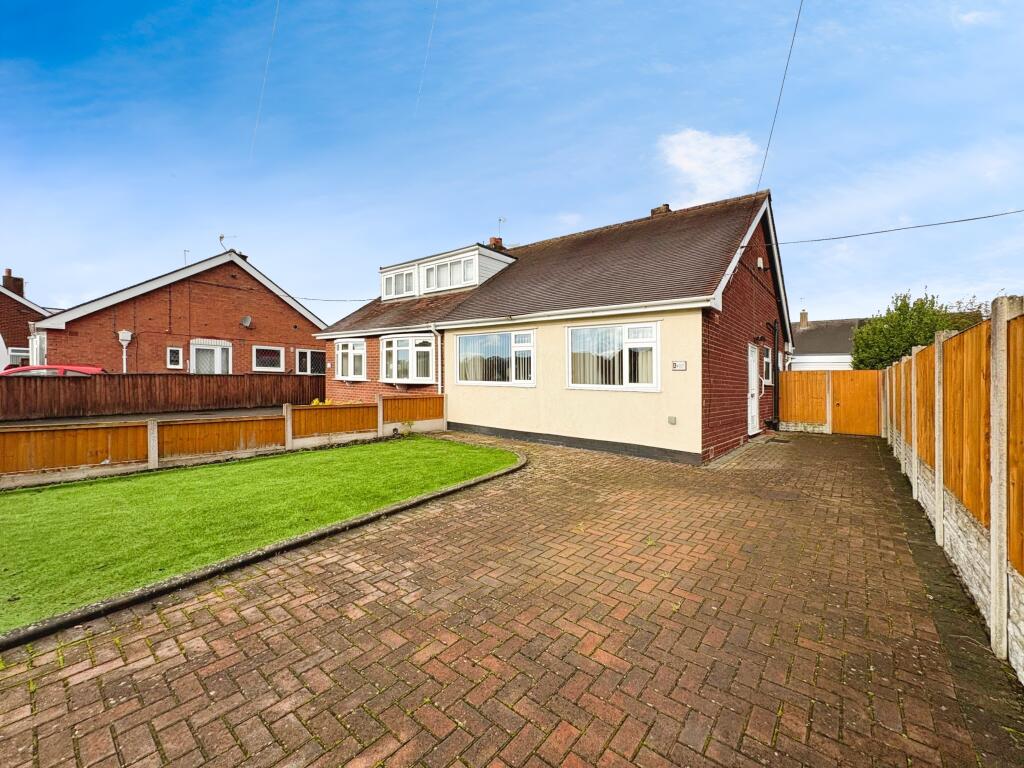 2-bed semi-detached on Delamere Grove, Trentham, Stoke-on-trent, ST4, £200,000