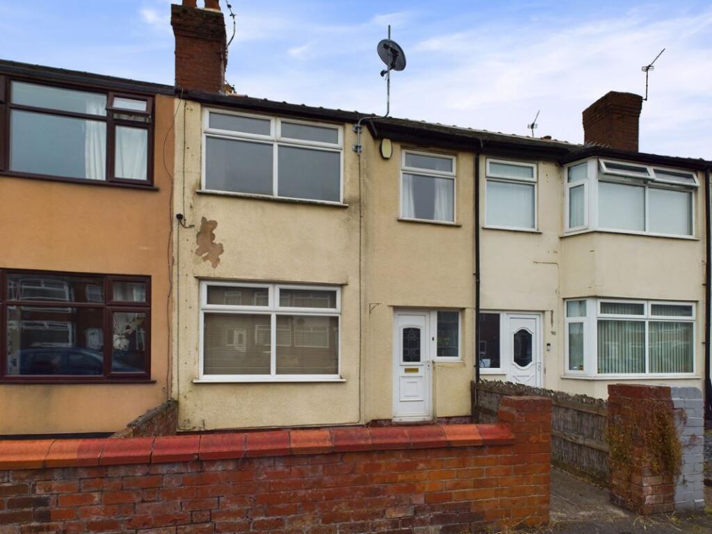 Main image of property: 94 Old Liverpool Road, Warrington, Cheshire, WA5 1BU