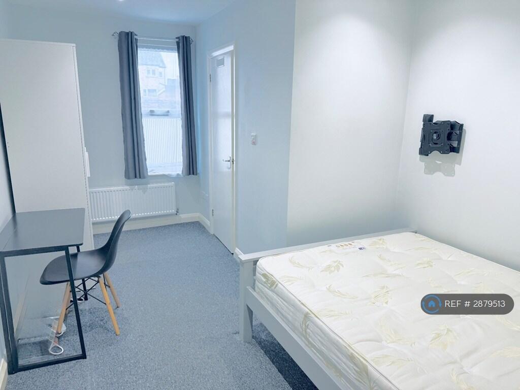 Main image of property: Southampton St, Reading, RG1