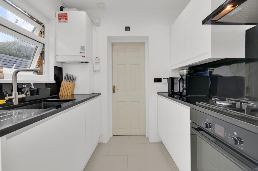 House in London - View 4
