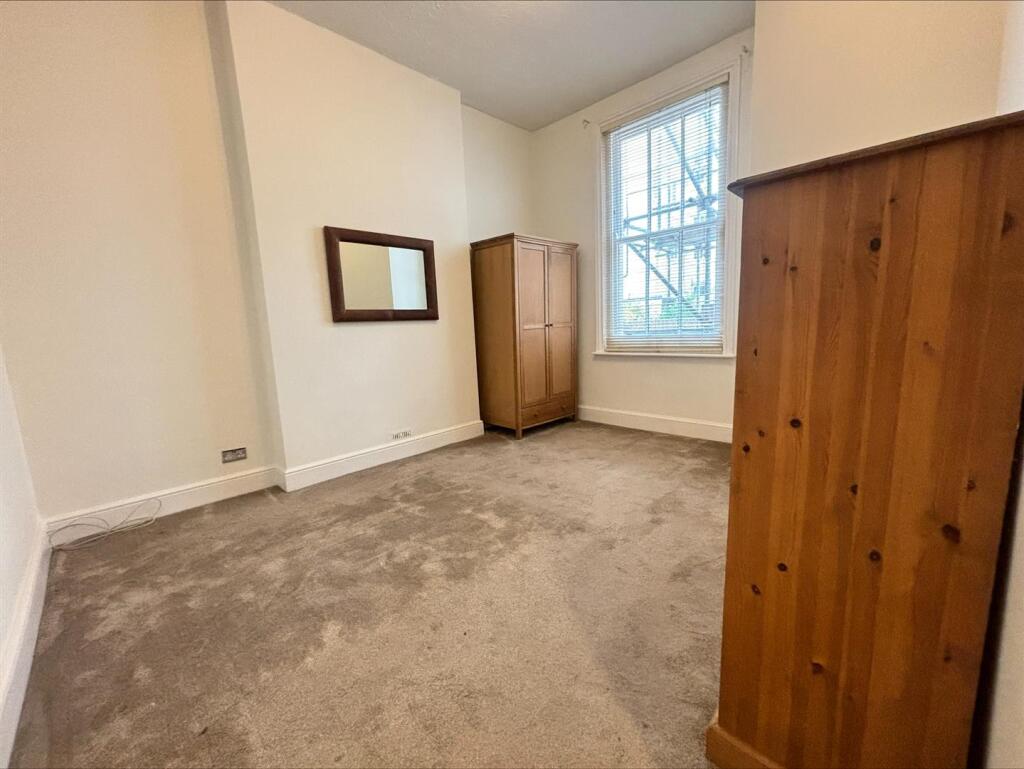 Apartment in Portsmouth - View 5