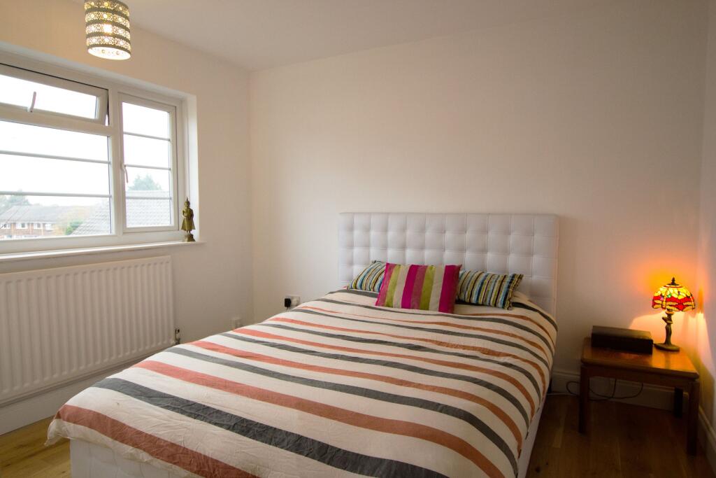 Apartment in Twickenham - More