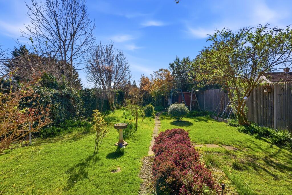 St. Albans Road West, Hatfield, Hertfordshire, AL10 photo 4