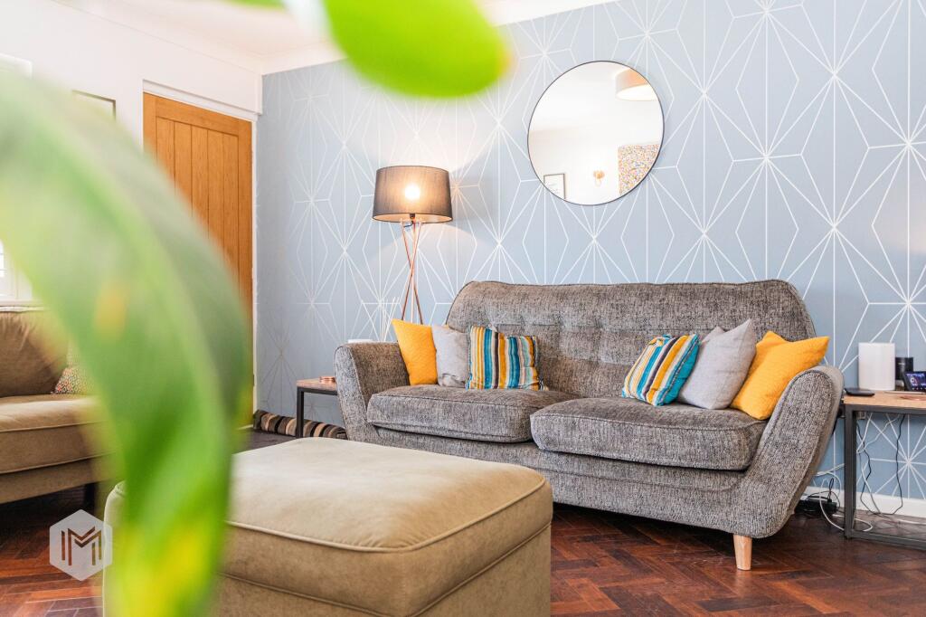House in Bury, Kirklees - View 2